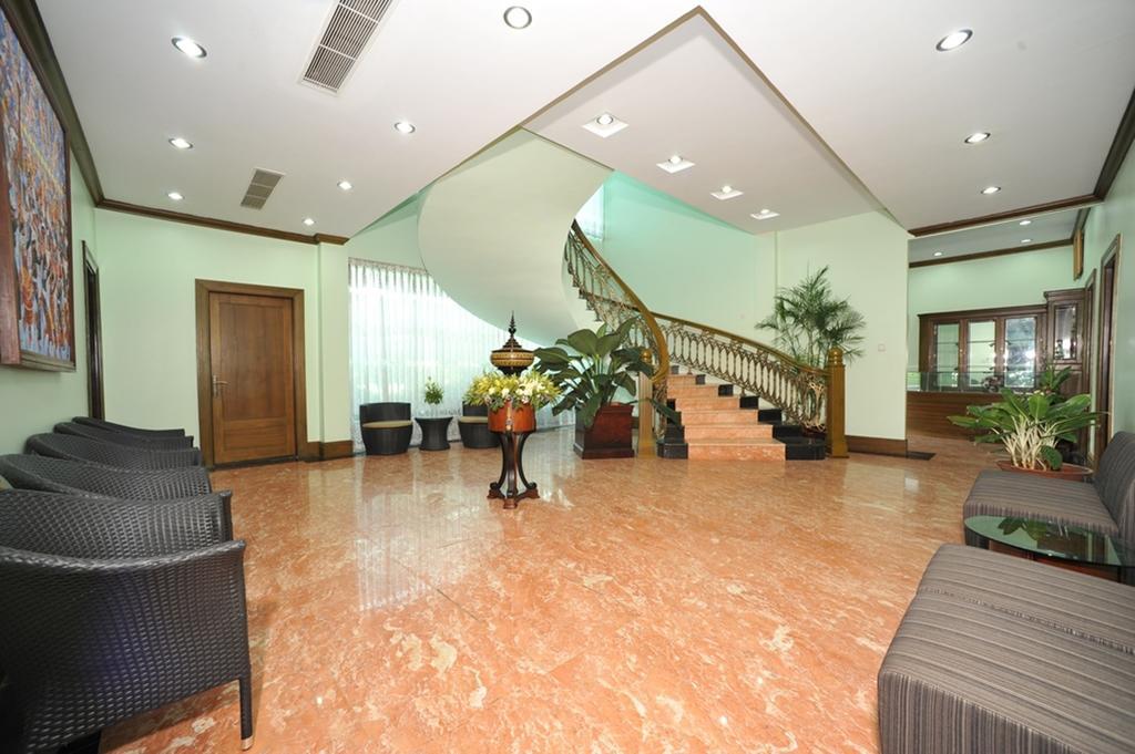 ปาล์ม สปริง รีสอร์ต Hotel ย่างกุ้ง ภายนอก รูปภาพ