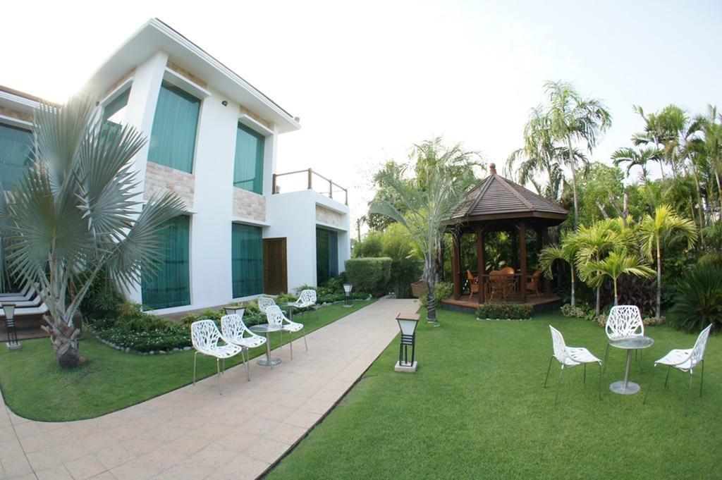 ปาล์ม สปริง รีสอร์ต Hotel ย่างกุ้ง ภายนอก รูปภาพ