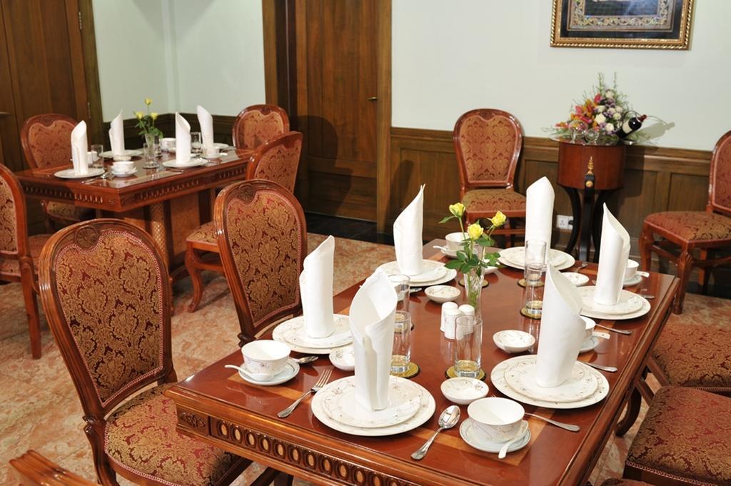 ปาล์ม สปริง รีสอร์ต Hotel ย่างกุ้ง ภายนอก รูปภาพ