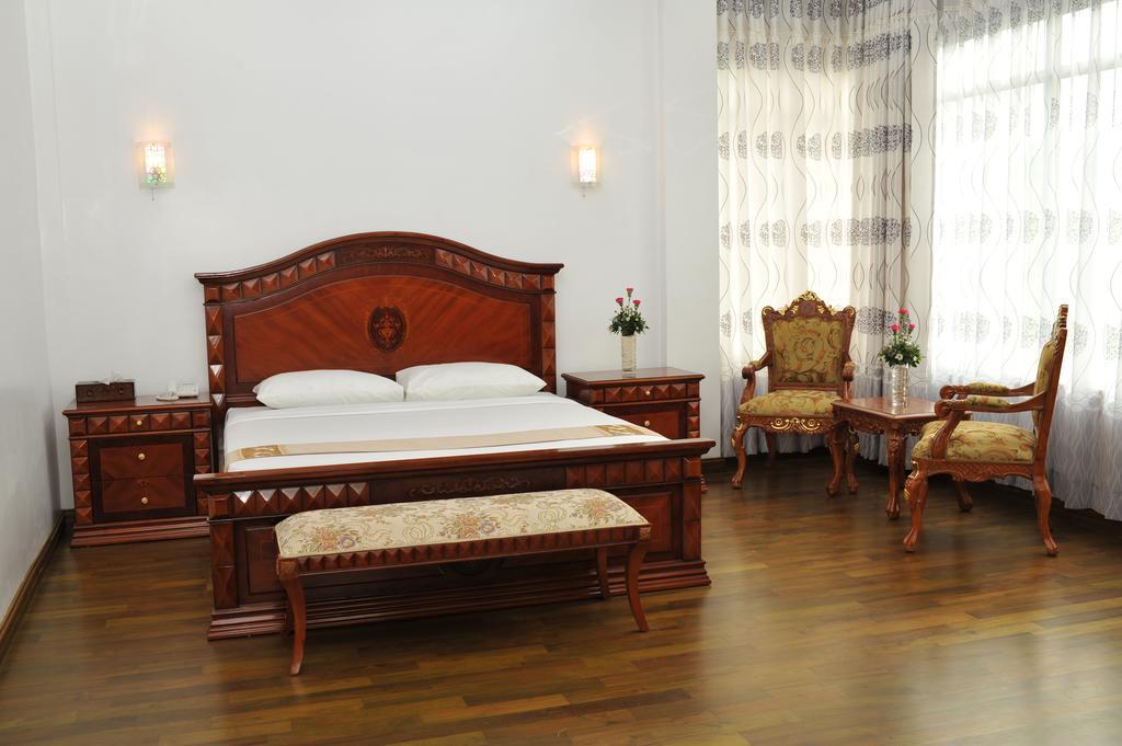 ปาล์ม สปริง รีสอร์ต Hotel ย่างกุ้ง ห้อง รูปภาพ