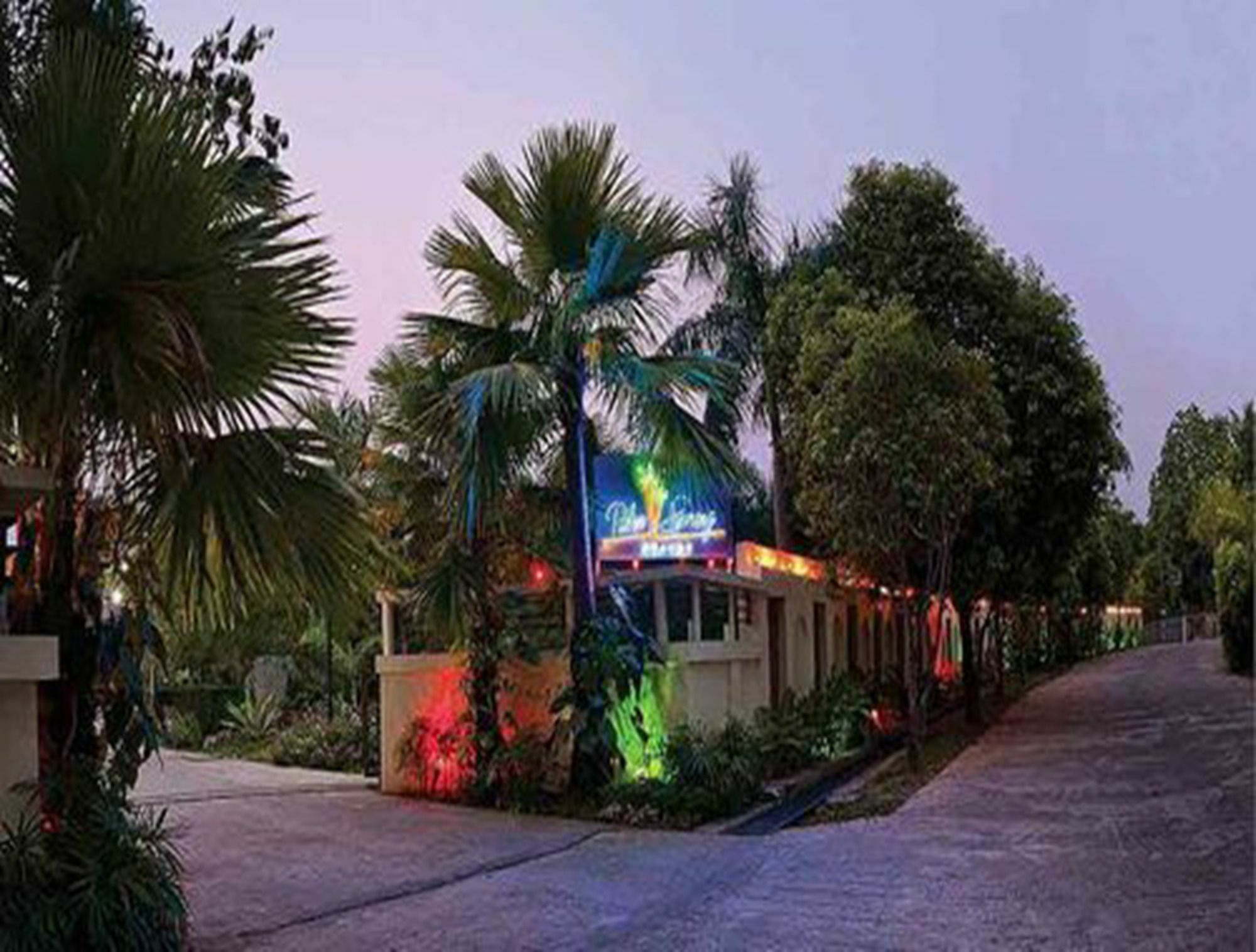 ปาล์ม สปริง รีสอร์ต Hotel ย่างกุ้ง ภายนอก รูปภาพ